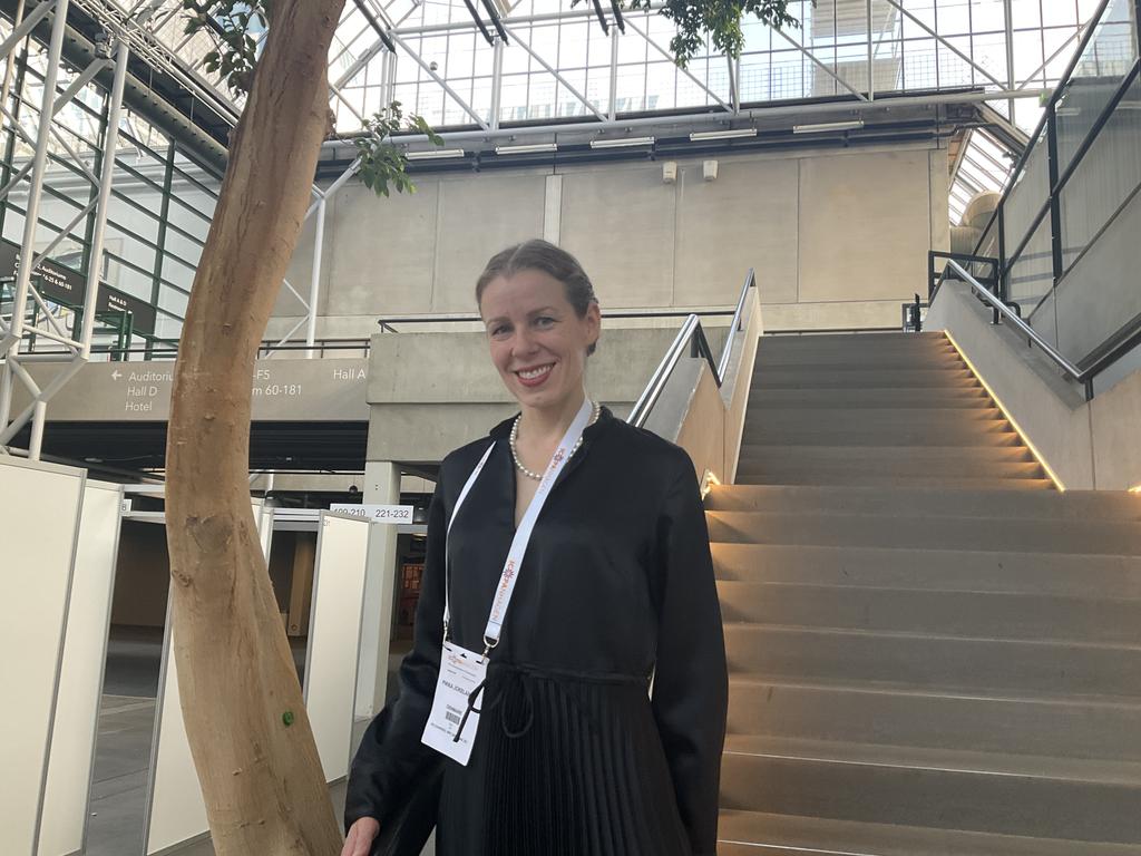 herminthology's tweet photo. Our 100th woman is Dr. Pikka Jokelainen, the new President of @WorldFedPara. Despite being the first female to hold the role, she asks that you don’t refer to her as the ‘female President’, as you would not have called her previous 14 colleagues ‘male Presidents’. https://t.co/I8xhtoikcA