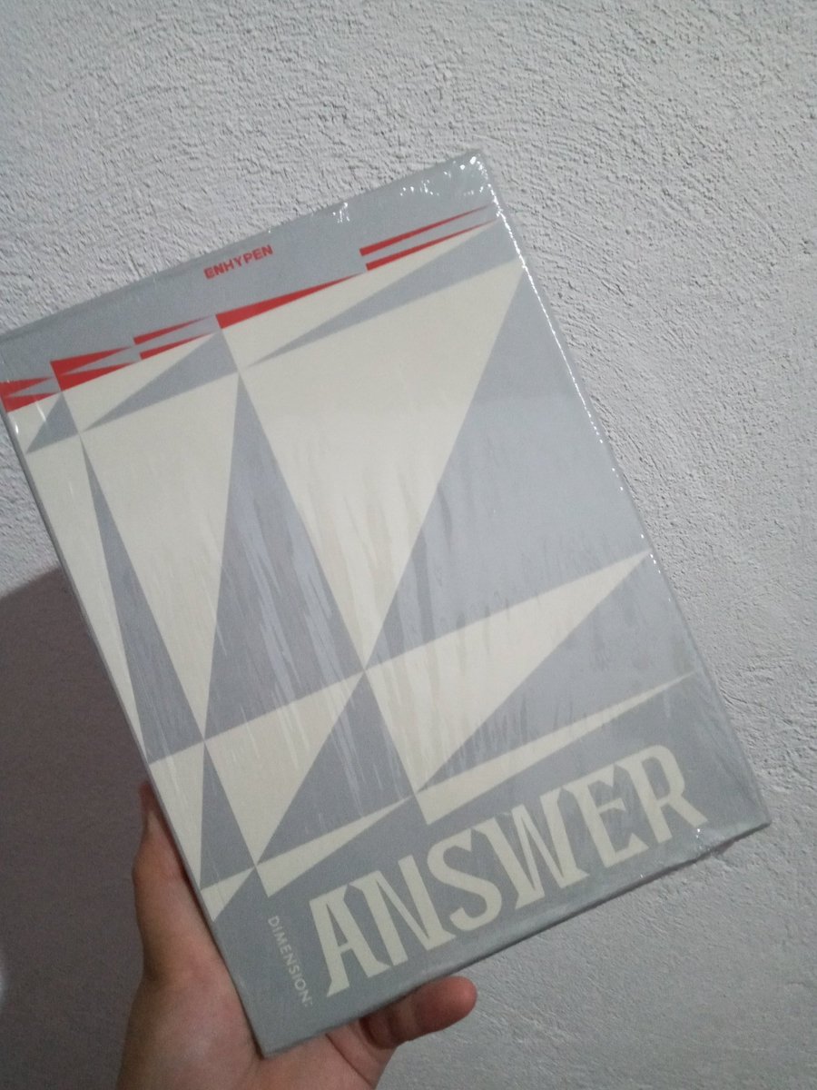 clrss_cart's tweet photo. — 💌 from  @tinyoongishop  ◡̈               l⟡ #clrss_mail  

— enhypen album mail !

 ☻ My dimension Answer album arrived safely. tysm for a smooth transaction <𝟹 

[ #Tinyoongi_Feedbacks ] https://t.co/3jpqyVhBum