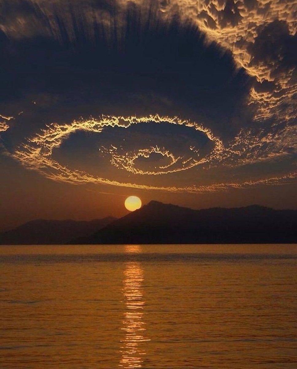 Looks like weather system for mother Earth is running on Debian Linux <3