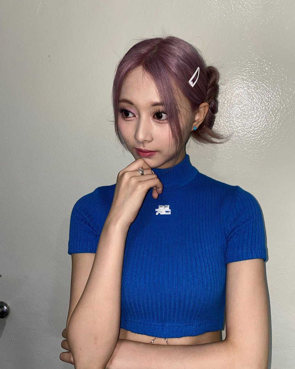 tzugram's tweet photo. Tzuyu's (@/thinkaboutzu) Instagram update!

"finally, #TalkthatTalk is out!! tell me all the things in your mind. it's nice to see ONCE on a music show after a long time L🙆🙅E"

#쯔위 #TZUYU  #ツウィ #周子瑜 https://t.co/uQcnXJac5k