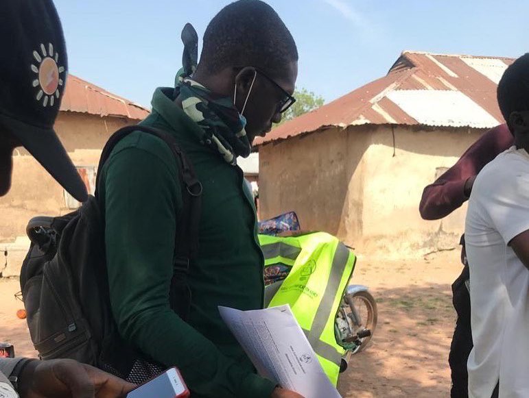 MuktarShagaya's tweet photo. Here are some photo memories of my time working on the Nigeria Electrification Project.

I visited over 50 communities across Nigeria to conduct prefeasibility inspections, commission 3 new economic clusters covering over 2000 shops and carry out community engagement activities. https://t.co/DuAOldzmgh