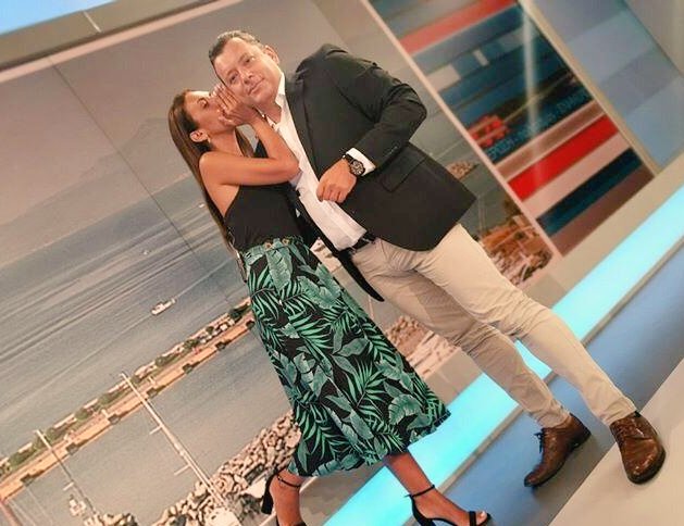 NYpofantis's tweet photo. Ένα τεράστιο ευχαριστώ γ ακόμα ένα #καλοκαίρι.Η εμπιστοσύνη σε ανθρώπους του μόχθου της #είδησης,ήταν μια επιβράβευση γ την @ma_vou_ κ την Α.Μάντη κ εμένα. Ευχαριστούμε από καρδιάς κ πάλι τον @SkaitvGR κ γ τα καλά λόγια τους @ZAPPIT_ @TinaMess @protothema @iefimerida @thecaller8 https://t.co/VlPmLTuVwk