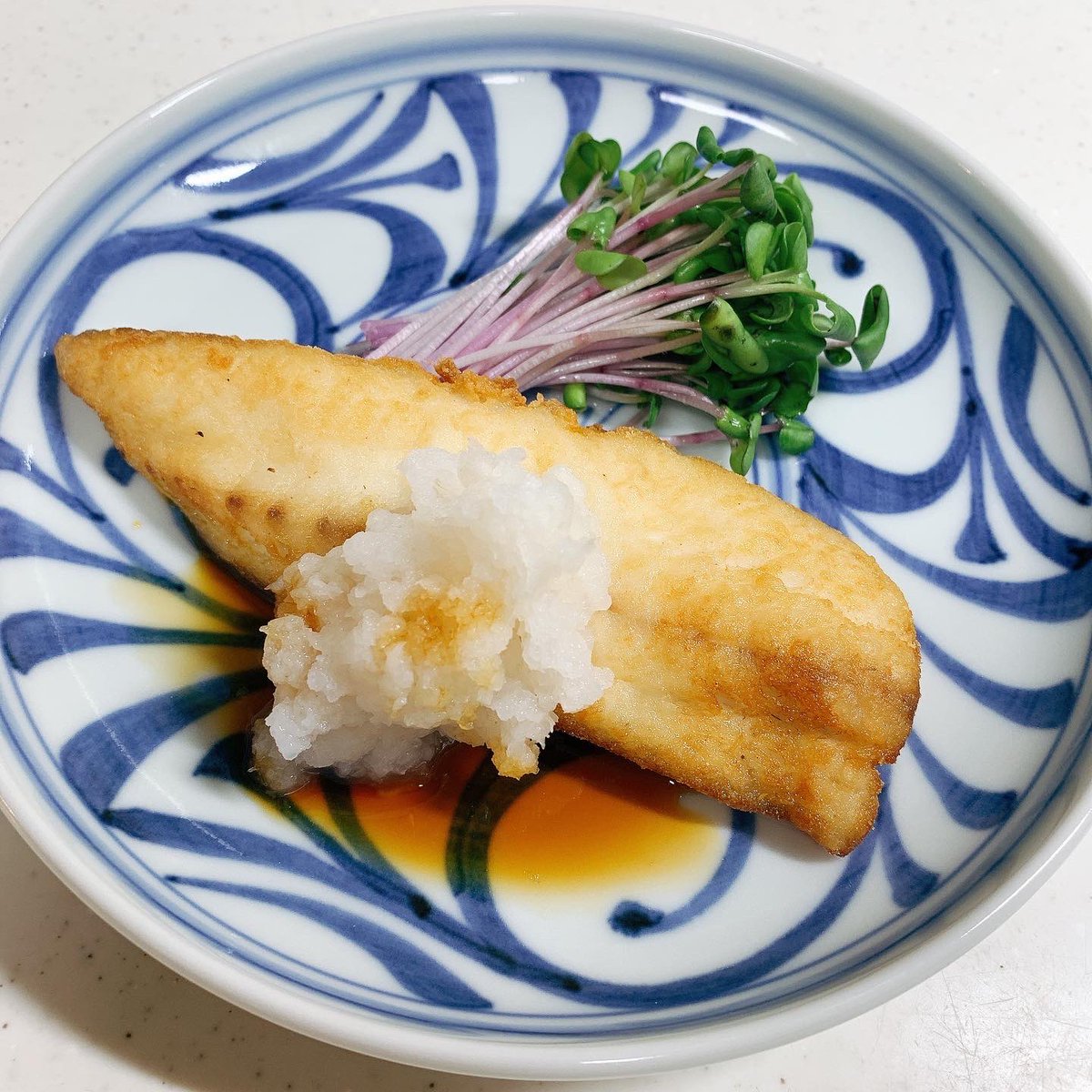 MayumiONO8's tweet photo. イサキの唐揚げ🐟🤗🍀お吸い物🐟🤗🍀大分県郷土料理のこねり🍆🥕🫑#夕ごはん🌃
#膠原病 #シェーグレン症候群 がいつのまにか治った #glutenfree な #おうちごはん😋 #無添加 #additivefree #organic☘️ #発酵発芽玄米🍚 #ジビエ🥩 #無肥料無農薬固定種のお野菜 🥬 #caffeineless☕️ #japan https://t.co/YQEbCdOkaa