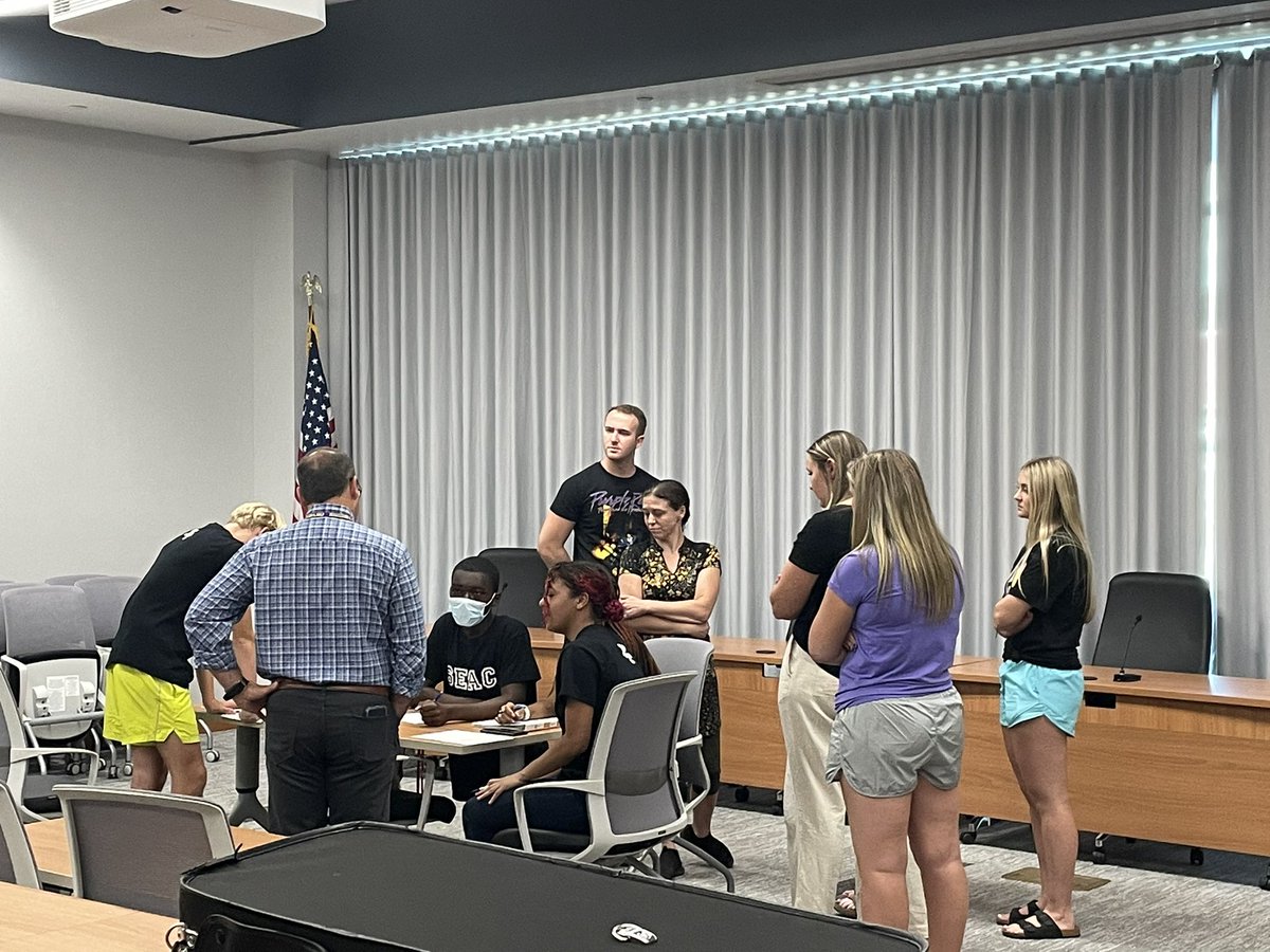 ChiefEquityPPS's tweet photo. Student Equity Advisory Council (SEAC) preparing for the first forum.  Great things happening. https://t.co/SCPGm2nLiZ