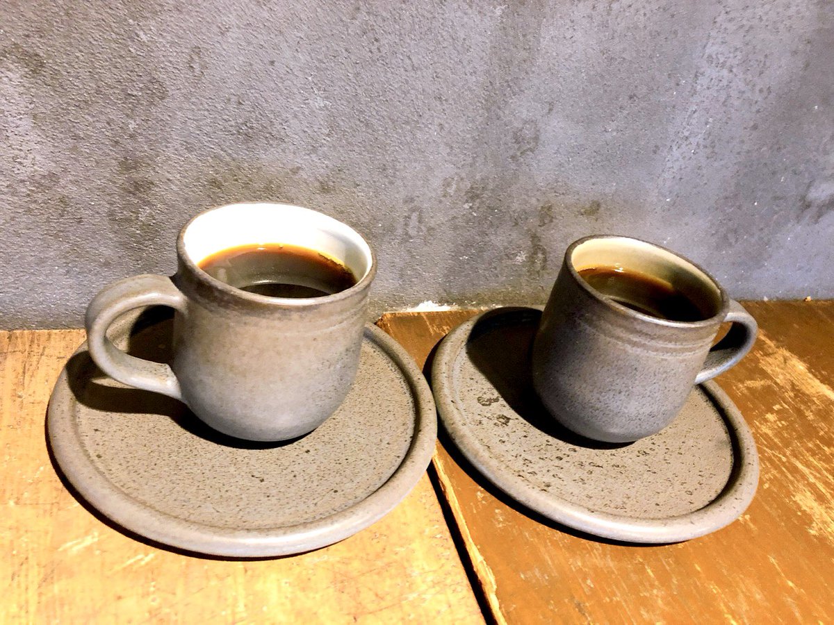 stackingnote's tweet photo. 今回は札幌のPLANT SATO COFFEE へ。暗めでしっとり系の話もできる店内。

お店の見た目とは裏腹な、どっしりとしたスイーツやお皿。
　
オリジナルのコーヒーももちろん美味しい☕️✨甘くない大人向けのコーヒー屋さんです。

#カフェ巡り
#PLANTSATOCOFFEE
#札幌カフェ https://t.co/EwFhuyacI9