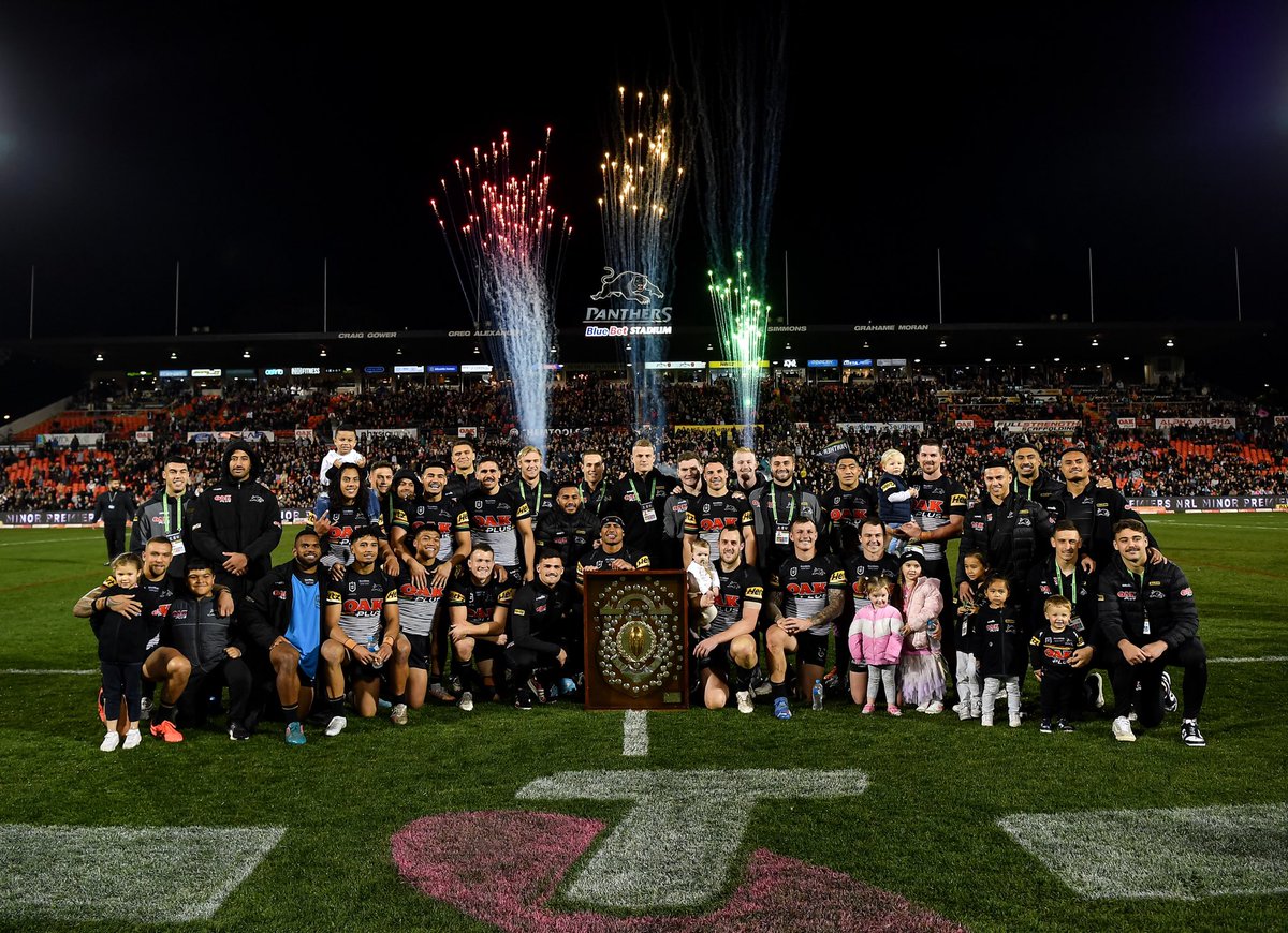 PenrithPanthers's tweet photo. 2022 NRL MINOR PREMIERS 🖤❤️💛💚

#pantherpride https://t.co/qLmvLU0mku