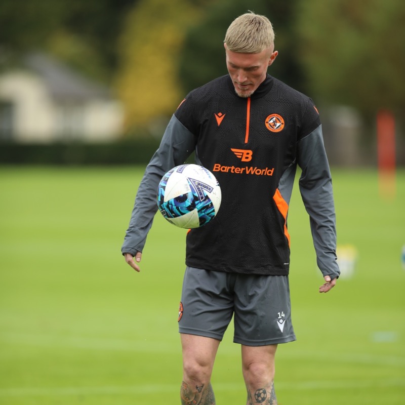 dundeeunitedfc's tweet photo. 🔥 Putting in the hard yards in style

Introducing our new, bespoke first-team training wear range for the 2022/23 campaign

🛍 Get yours in-store and online now!