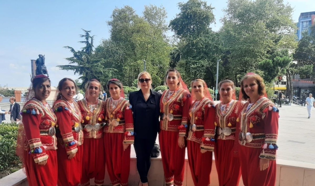 FatihHem's tweet photo. Gazi Mustafa Kemal Atatürk'ün Zonguldak'ı teşriflerinin 91.Yıl Dönümü'nde Valimiz Sayın @mtutulmaz, Milletvekillerimiz, Belediye Başkanımız, İl Müdürümüz @zuleyhaaldogan ve İlimiz Protokolünün katılımıyla Atatürk Anıtı'na çelenkler sunuldu. @cananayan67 @MehmetDurmeli https://t.co/tm8bvHtH3E