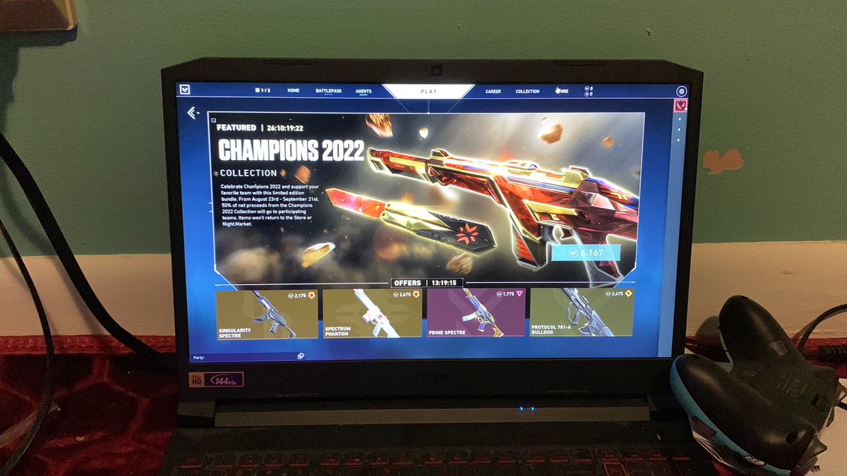 SiloWhyNot's tweet image. If it ain’t fixed, you already know what’s gonna happen lol. Ik my shop seems normal but the skins itself and characters I had which I unlocked are now locked. @PlayVALORANT get your  game up, not your funny up.