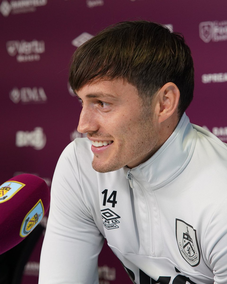 Proud to play for his club and country 🏴󠁧󠁢󠁷󠁬󠁳󠁿 Burnley FC burnleyofficial