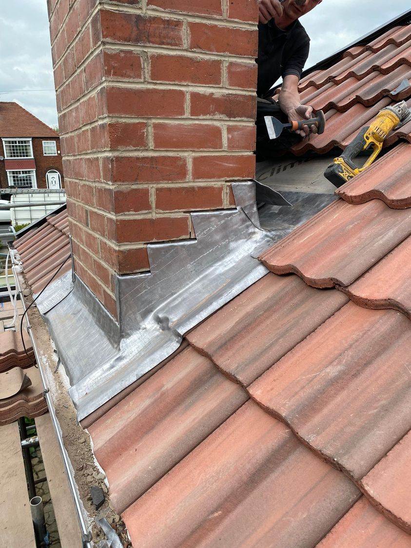 RoofBuildSol's tweet photo. Do you have a💧water leak from the chimney? 

🏠 Our free roofing survey will help identify any potential issues. 
Call Us Today

☎️ Pontefract: 01977 651076
☎️ Doncaster: 01302 481130
☎️ Wakefield: 01924 731244
📲 Mobile: 07979 717221

#roofing #property #Yorkshire #home https://t.co/oPPy9FlRwV