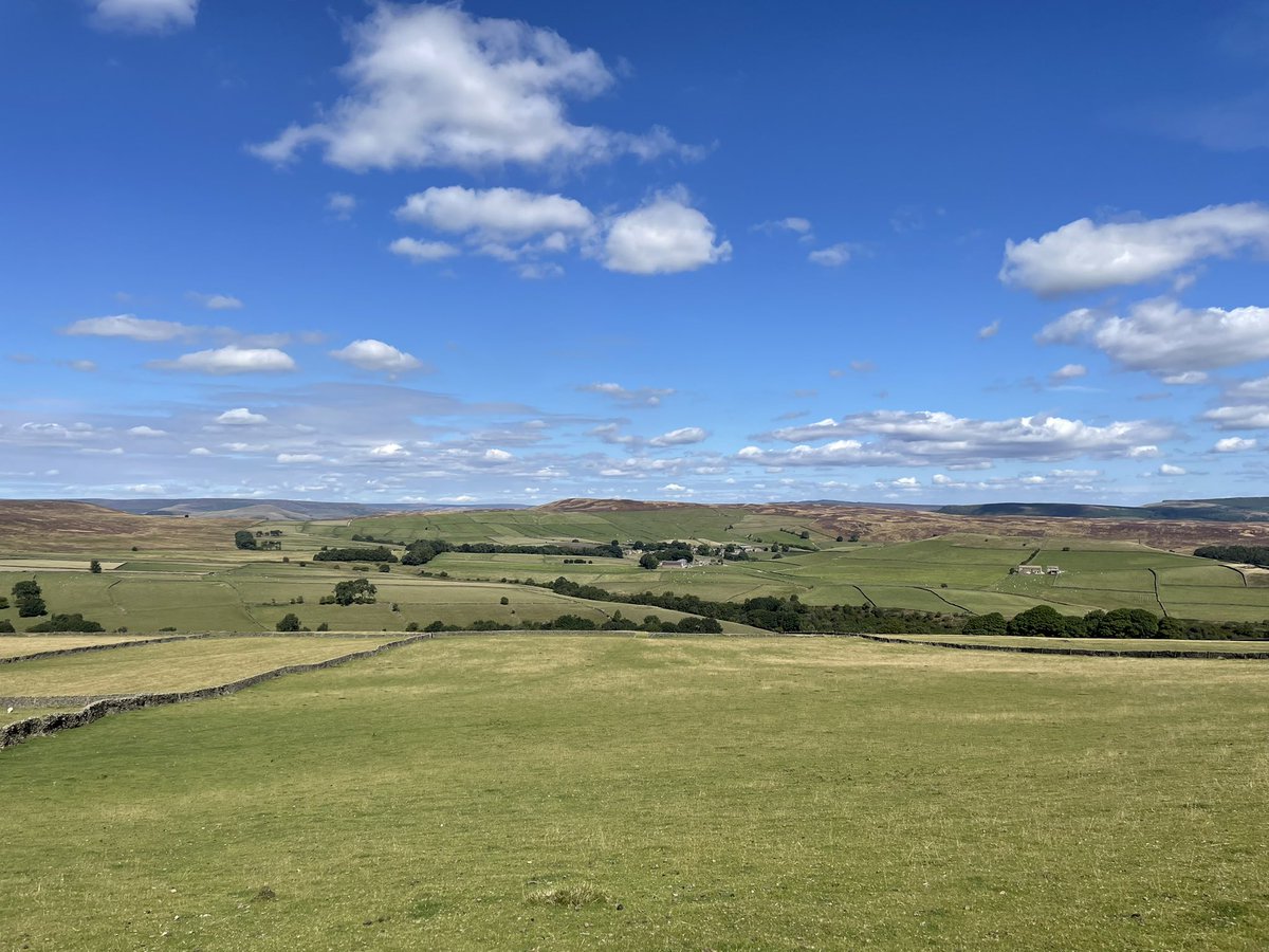 jl_massey's tweet photo. Out and about with @freshwalks today,  glorious weather and great company! 
#freshwalks https://t.co/nKAxNrb2Ys