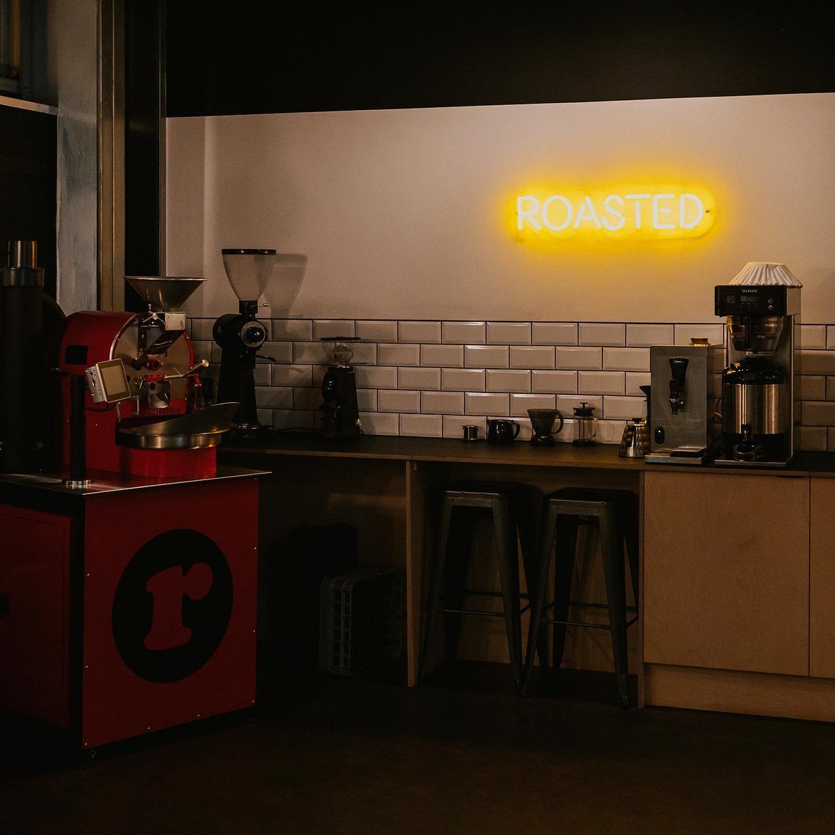 With our rebrand rolling out, it’s definitely time to show off our amazing ‘Roasted Room’🤩 
 
It's the heart of the business where your barista training sessions are hosted... Annnd it's where Max &amp; Luke have their morning mother's meeting.😉

#brighton #baristatraining #coffee