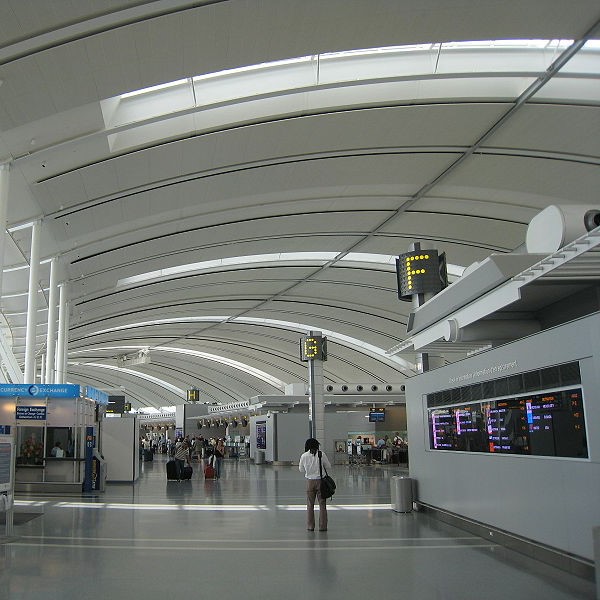 The transit hub at Bridge Station will let you to tap into the entire regional transit network through options like GO buses. 🚍

That means convenient connections to routes that serve places like York University 🎓 and Toronto Pearson Airport. 🛫

blog.metrolinx.com/2021/04/06/a-l…