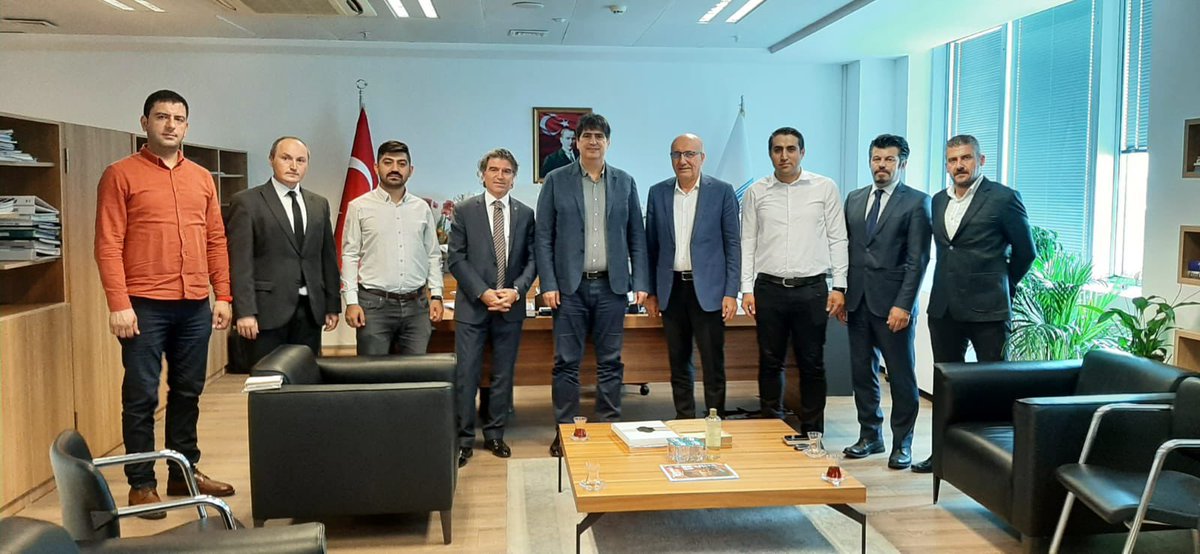 serkankaya_29's tweet photo. İş Birliği ve Proje Platformu olarak İSKİ Genel Müdür Yardımcısı Mahmut Kahraman beyi ziyaret ettik. Misafirperverliği için kendisine teşekkür ederiz. https://t.co/fjevVAeLKT