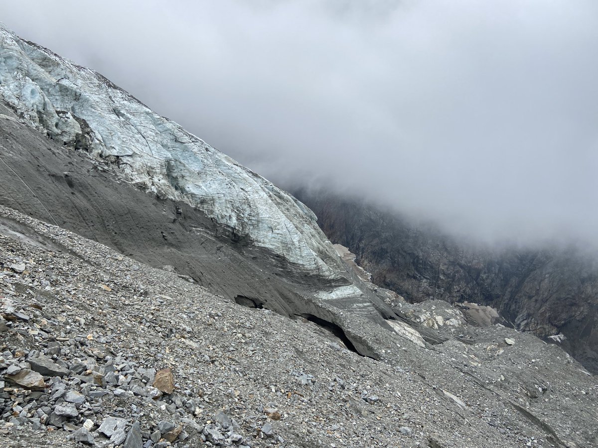 SophieTScott's tweet photo. Witnessing #climate change before my very eyes - sound of pouring water and rocks being dislodged from the #glacier at #nidd’aigle on #montblanc https://t.co/ntnA0ovfx2