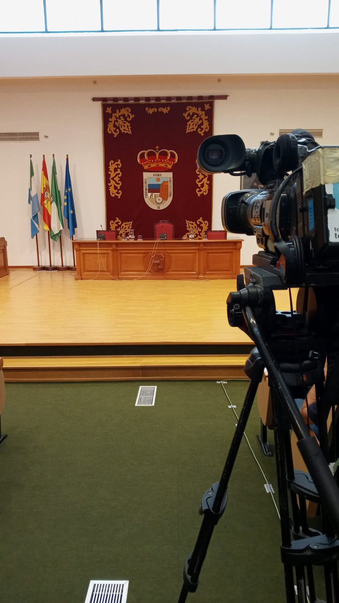 📌Ya pueden seguir en directo la Sesión Ordinaria del Pleno de este viernes 26 de agosto del <a href="/Torremolinos_On/">Torremolinos Informa</a> en nuestro canal de Youtube en el enlace👇
youtu.be/PPMOYLNlmMU
✔Recuerden que esta noche a las 21:30h⏰ emisión íntegr