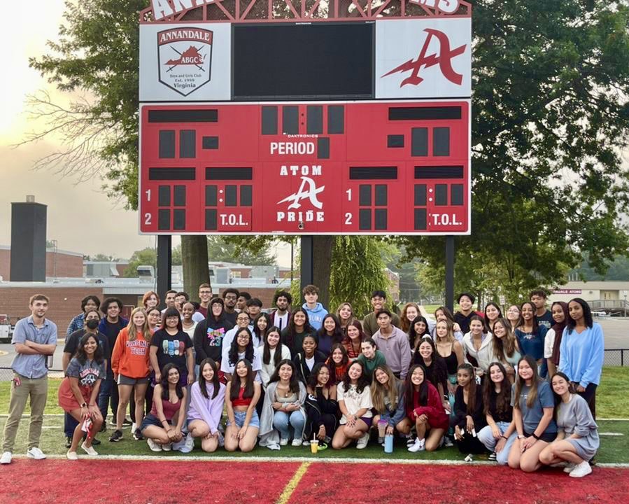 Successful <a href="/ahsatoms2023/">ahsatoms2023</a> Senior Sunrise! Their excitement made the 3:45am wake-up call worth it 🙌🏽☀️ #seniorsunrise #senioryear #Classof2023 #AtomNation

<a href="/AnnandaleAtoms/">Annandale High School</a> <a href="/AtomsStuServ/">Annandale HS Student Services</a> <a href="/ShawnDeRose/">Shawn DeRose</a>