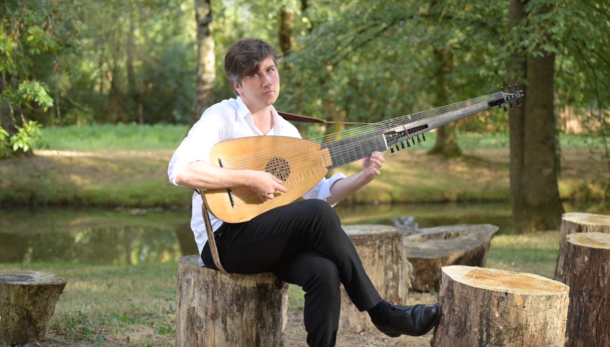 lesartsflo's tweet photo. #artsfloinstrument #archiluth 🎶🌳
Aujourd'hui, c'est au tour de @DunfordLutiste de nous présenter son instrument: l'archiluth!
Extrait musical: Calata (Joan Anbrosio Dalza)
https://t.co/m1fnNXiXKB https://t.co/svSvHx0dIS