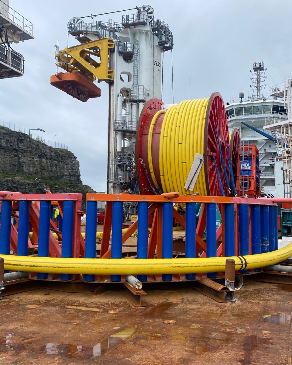 MaritimeDev's tweet photo. See that project in #Norway where our spread accommodated 4 instead of 2 reels on a constrained deck? We repeated the approach twice more since then - here's the most latest one for our #FlexlayFriday.
#projectengineering #rentalequipment #IngeniousInstinct https://t.co/VvXObqhQM1
