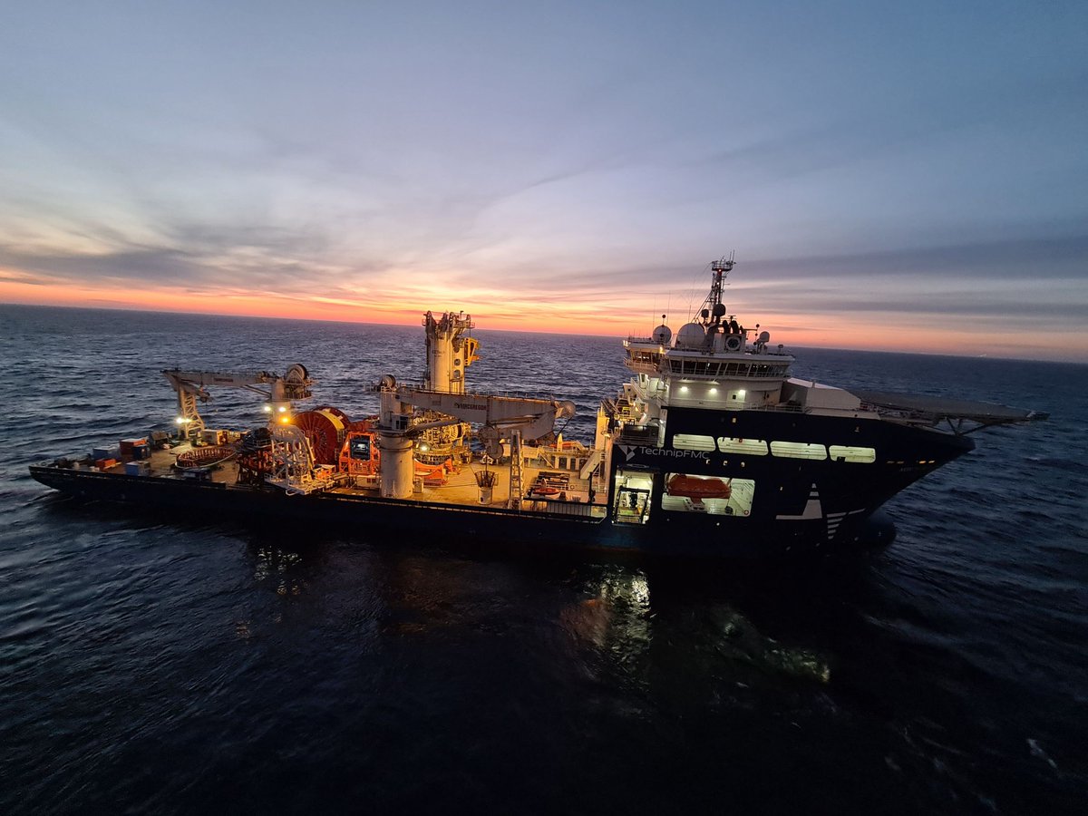 MaritimeDev's tweet photo. See that project in #Norway where our spread accommodated 4 instead of 2 reels on a constrained deck? We repeated the approach twice more since then - here's the most latest one for our #FlexlayFriday.
#projectengineering #rentalequipment #IngeniousInstinct https://t.co/VvXObqhQM1