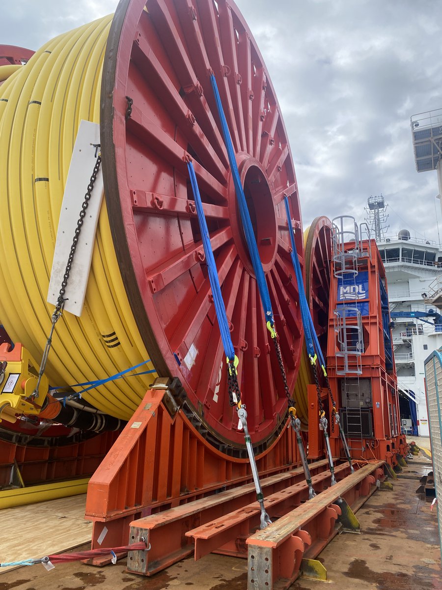 MaritimeDev's tweet photo. See that project in #Norway where our spread accommodated 4 instead of 2 reels on a constrained deck? We repeated the approach twice more since then - here's the most latest one for our #FlexlayFriday.
#projectengineering #rentalequipment #IngeniousInstinct https://t.co/VvXObqhQM1
