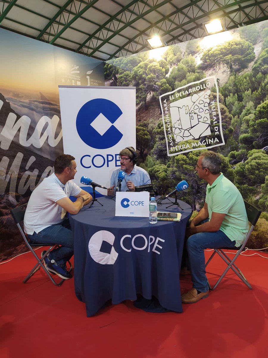expohuelma's tweet photo. Programa en directo de Cadena Cope 🎙📻
 
#ExpoHuelma #EH22 #ExpoHuelma2022 #AyuntamientodeHuelma #Huelma #SierraMagina #muchoquever #maginaenhuelma #vivemagina https://t.co/YgsW8ZLo7Y
