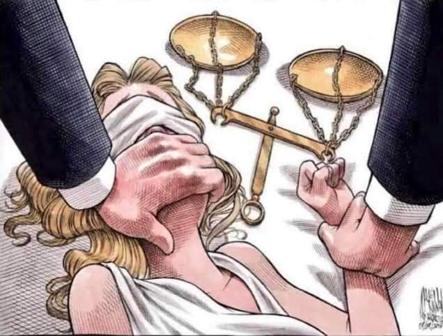 "Aslında hiçbir şey yasa dışı değildi. Çünkü, artık yasa diye bir şey yoktu." 

"George Orwell"