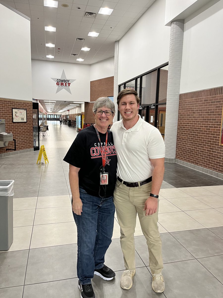 LauraKSpringer1's tweet photo. This amazing young man (Adam Coberly) and former CHS Cowboy, stopped by CHS yesterday and “made my day”! So great to see our kids following their dreams. Going to be a great physical therapist. Love you, Adam!!! #CHSLearn,love,serve https://t.co/p9wjmWmigP