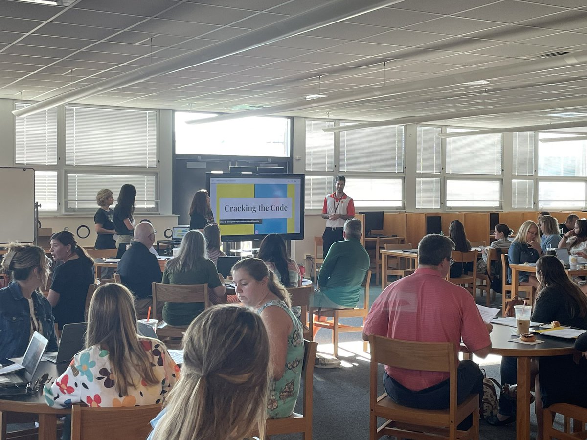 GLPupilServices's tweet photo. @GLSDwildcats Special Education teachers attended a training hosted by our school psychologists, speech pathologists and OT/PT team to learn more about evaluation reports #GoWildcats https://t.co/nx3vDzh2XS