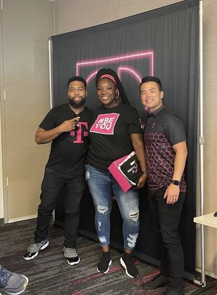 Kicking off #totalexperience with the Team! When your company gives you the trust to drive their most precious aspect you take the WHEEL!! @SimeonBookerIV <a href="/JonFreier/">Jon Freier</a> @tomjyang