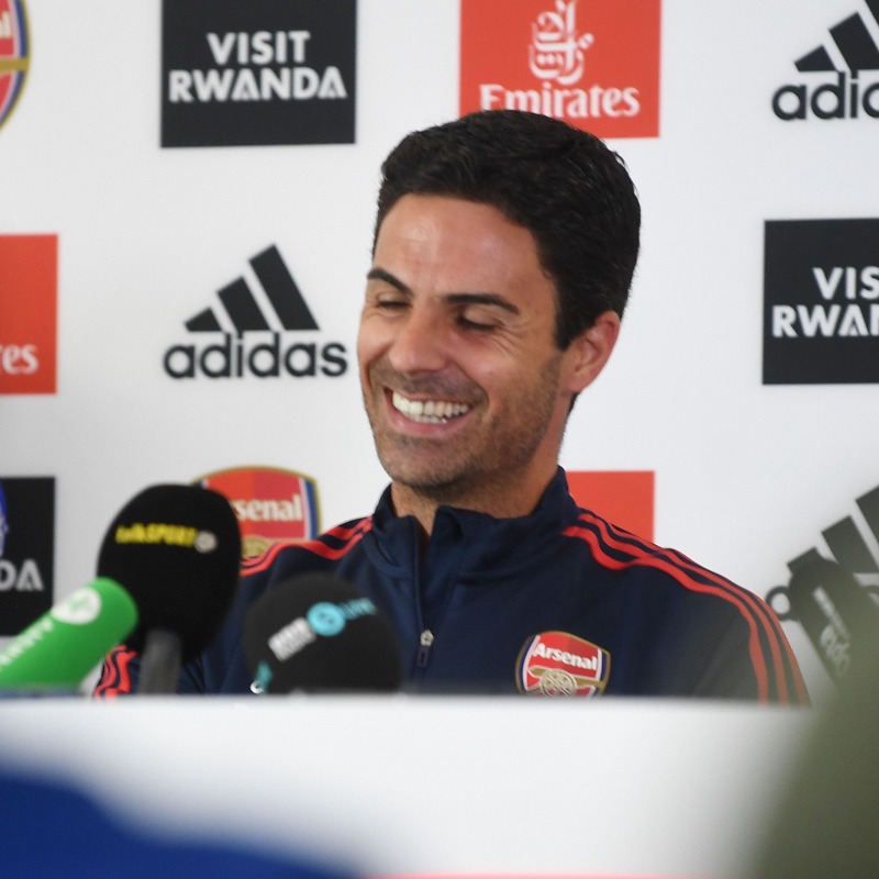 Arsenal's tweet photo. 💬 "We’ve got good momentum, good energy and good confidence, so let’s keep going."

▪️ What to expect from Fulham
▪️ Our start to the season
▪️ The latest team news
▪️ Gabriel Jesus' form

🗞 Read every word from the boss' pre-match press conference 👇

#ARSFUL