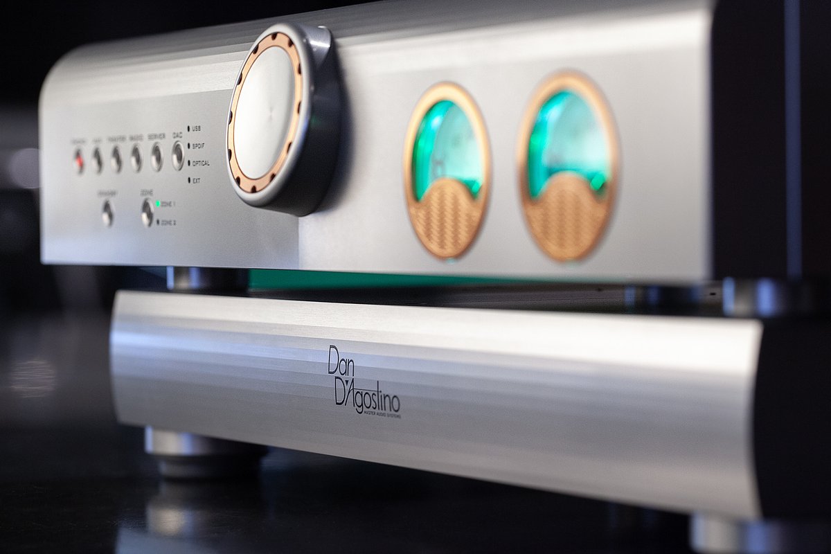 imacustica's tweet photo. Detalhes que causam impacto

Dan D'Agostino Progression Preamplifier possui dois mostradores analógicos no painel frontal, inspirados no visual dos relógios Suíços.

#imacustica #imacusticacollection  #dandagostino #dandagostinoaudio #dandagostinoamps #progressionpreamplifier https://t.co/v2wXd9uhVA