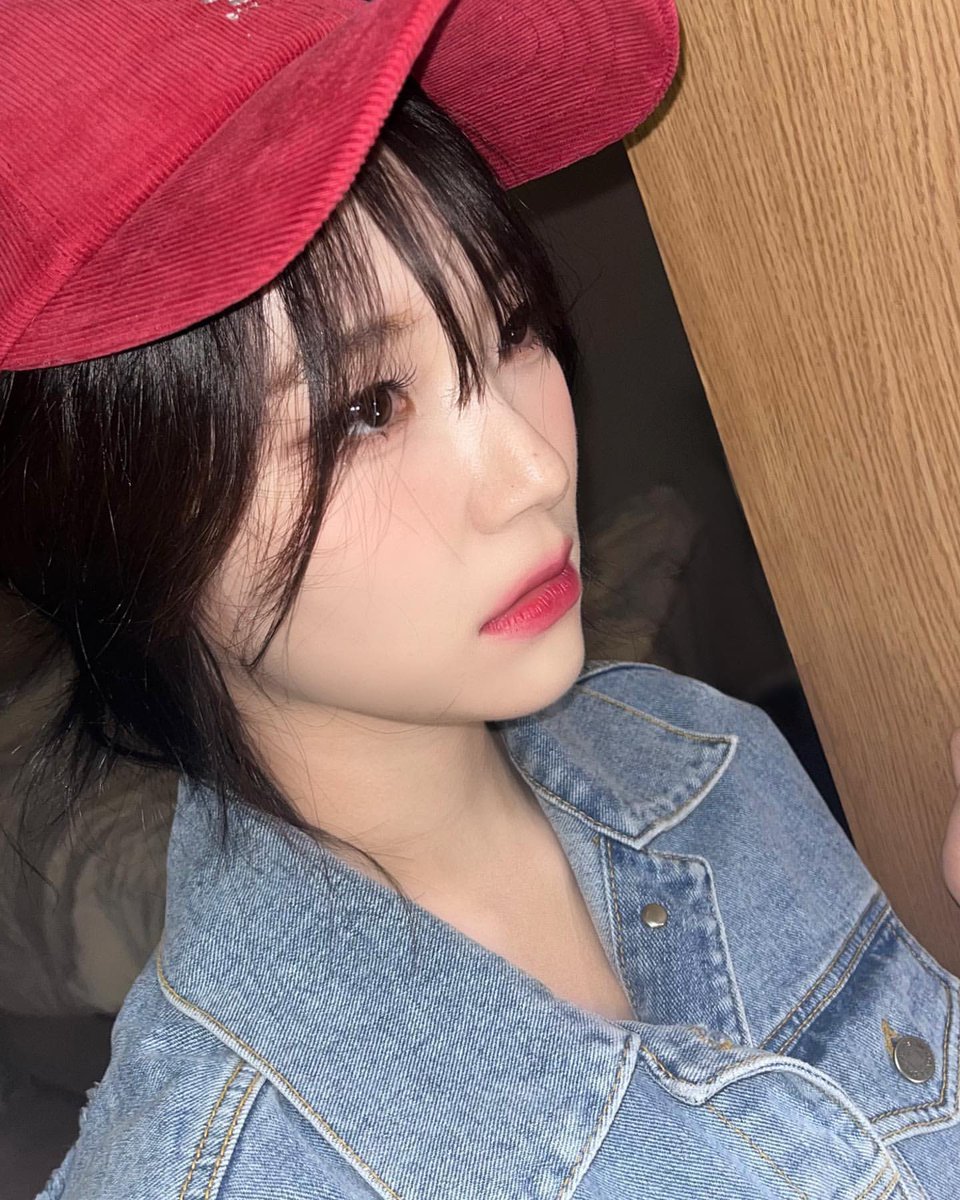 HappyJiheonTH's tweet photo. #จีฮอนสตาแกรม #fromis_9 #백지헌  [jiheonnibaek] 

🍯: 🦋🍓🦋🍓 https://t.co/MGexsWRkoo