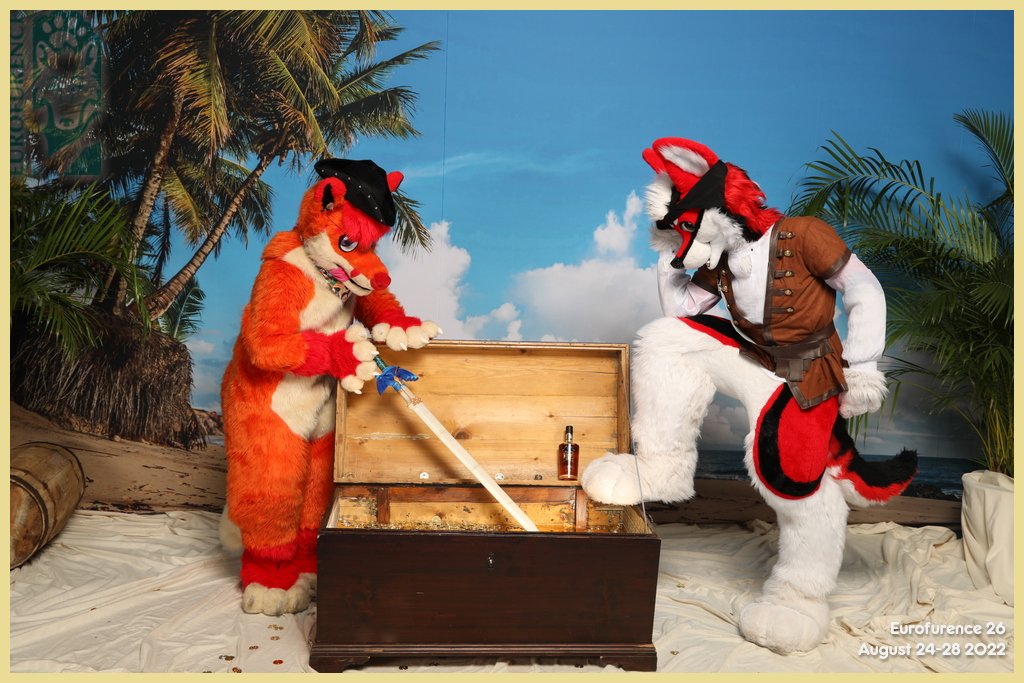 EF FursuitPhotoshoot tweet media