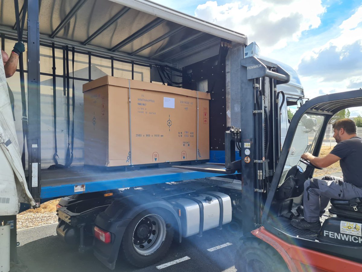 regain_pro's tweet image. Cette semaine c’était la reprise pour toute l’équipe !
Une nouvelle machine à tricoter est arrivée …. nous allons pouvoir vous tricoter encore plus de pulls pour cet hiver ! #economiedenergie #fabricationfrancaise #pullchaud #circuitcourt #developpementdurable