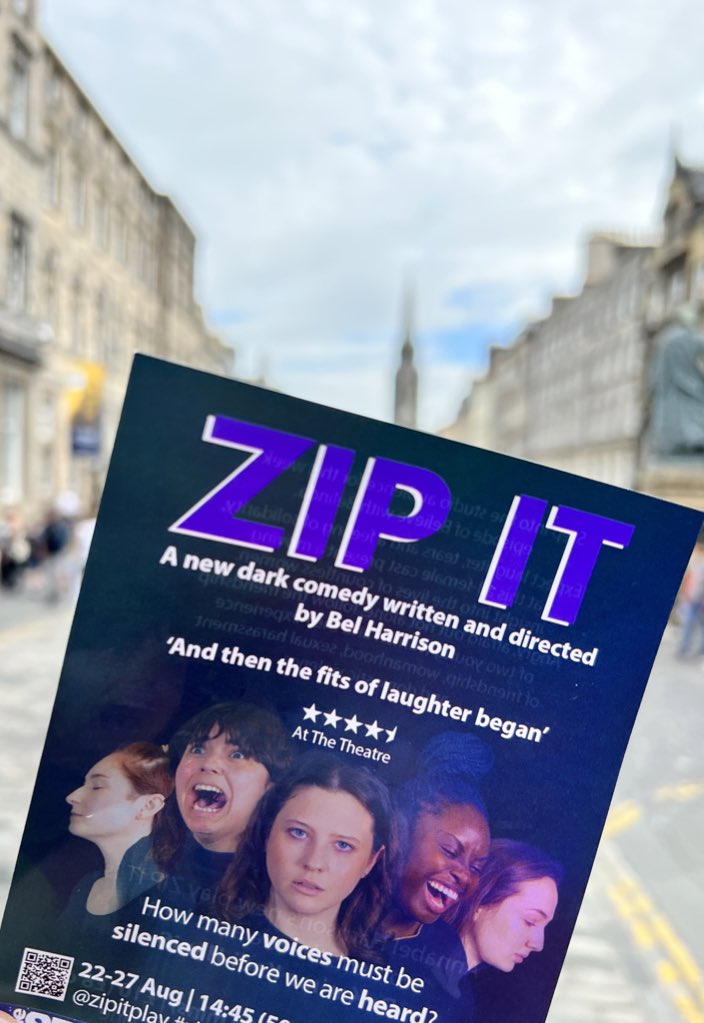 Thank you @zipitplay for raising awareness on the #royalmile 

“⭐️⭐️⭐️⭐️1/2” At The Theatre

Go see #zipitplay today until 27 Aug at 14:45 at The Space <a href="/theSpaceUK/">theSpaceUK</a> Niddry St #edfringe 

tickets.edfringe.com/whats-on/zip-it 

#EdFringe2022 #femifringe #supportsurvivors #edinburgh