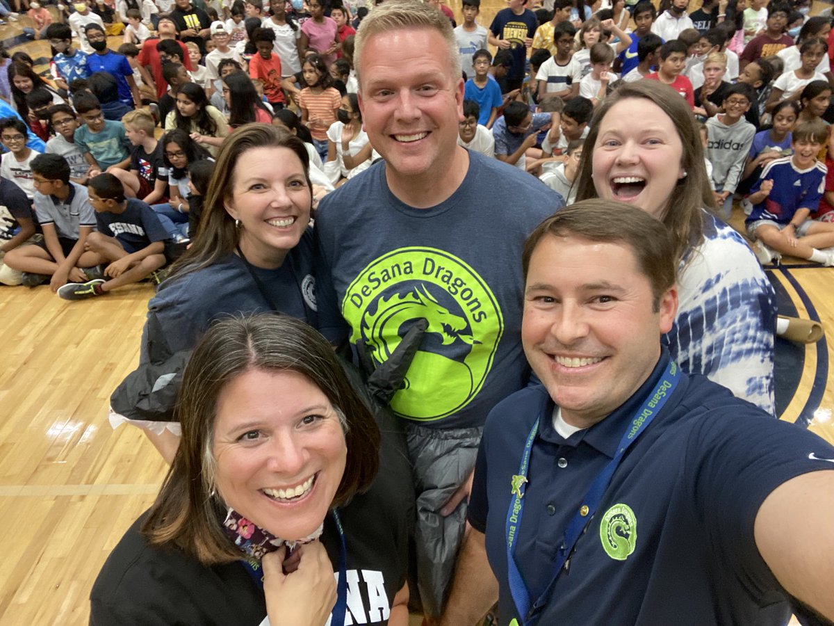 KeithSargent18's tweet photo. “The strength of the team is each individual member. The strength of each member is the team.” (Phil Jackson) Blessed to work with these amazing leaders who serve our DMS students, staff, and families everyday. https://t.co/xvrkMeoXp6
