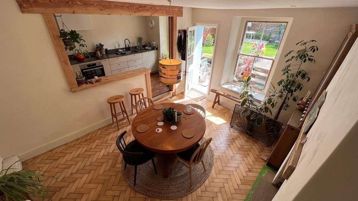 Hawkland tweet media