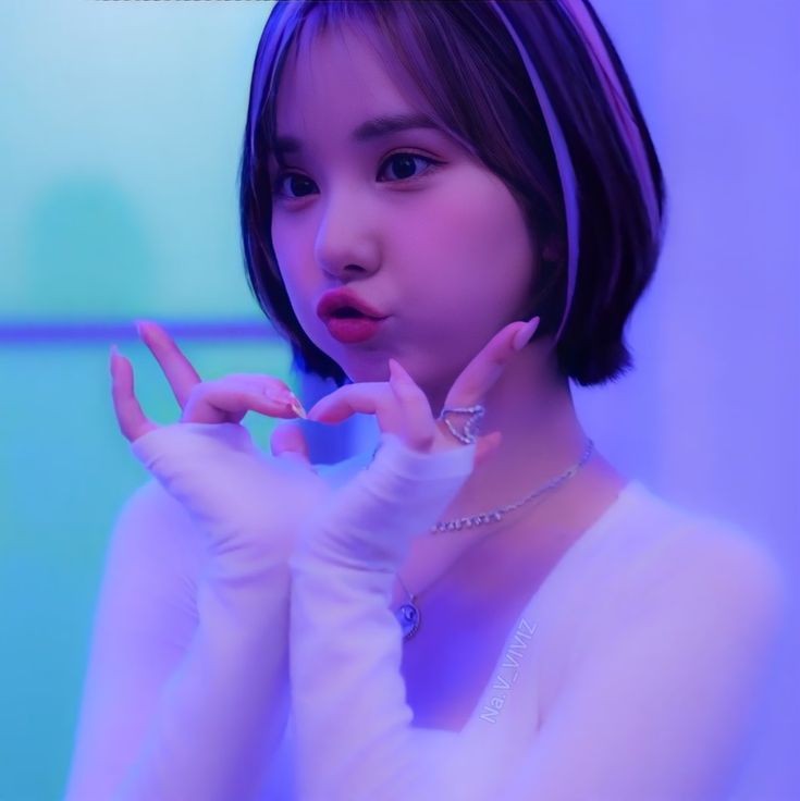 '𝚎𝚋𝚒𝚗𝚊 (@jjunha_) on Twitter photo 