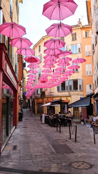 I love it here https://t.co/3fEopzhwIa