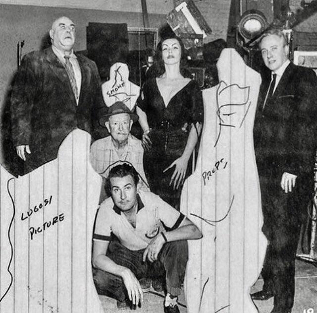 ForbiddenPredi1's tweet photo. “Can your heart stand the shocking facts about grave robbers from outer space?!” #criswellpredicts #forbbidenpredictions #hollywood #edwood #plan9 #vampira #psychic #thefuture #forgottenfuture #torjohnson #belalugosi #fakeshemp https://t.co/xoePMs9OFA