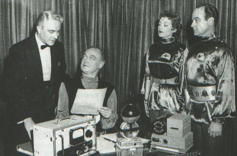 ForbiddenPredi1's tweet photo. “Can your heart stand the shocking facts about grave robbers from outer space?!” #criswellpredicts #forbbidenpredictions #hollywood #edwood #plan9 #vampira #psychic #thefuture #forgottenfuture #torjohnson #belalugosi #fakeshemp https://t.co/xoePMs9OFA
