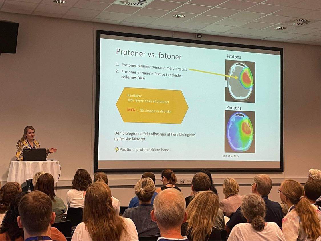 oncaarhus's tweet photo. @oncaarhus var flot repræsenteret på #DKFD2022, både med fantastiske oplæg af Cathrine Overgaard og @MetteNeergaard, samt 20 flotte posterpræsentationer 👏🏻 Tak for en super inspirerende konference, vi glæder os til næste år! 📚🔬 https://t.co/93WtstqUBt