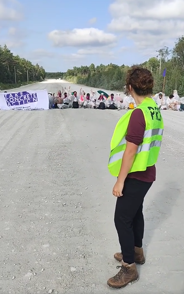 ExtinctionR_SV's tweet photo. #takeconcreteaction #stoppacementa https://t.co/rE6nuxodmp https://t.co/psxzbvdMgq
