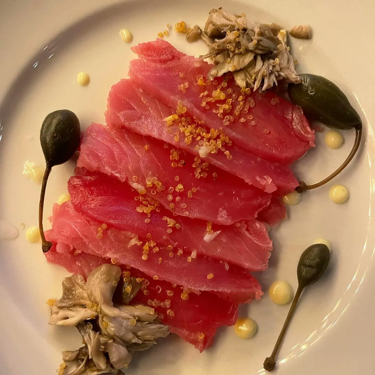 HotelSaranac's tweet photo. Hungry? Experience our newly expanded menu at the Great Hall Bar. Our new dishes are best paired with #livemusic—tune in TONIGHT at 8pm for the FINAL performance of this year's Downtown Music Series 🎸 

https://t.co/pslv6myQt2 #foodieswelcome https://t.co/TmsuQT3MaK