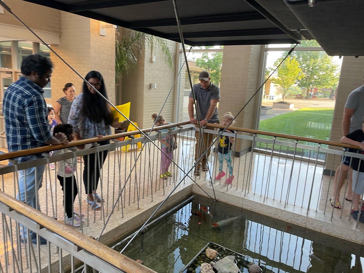 mtlsdhoover's tweet photo. Our hallways were filled with excitement, smiles, and #lebopride as we welcomed our #HAWKSOME students and families back to HES at last night’s Meet &amp; Greet! We can’t wait for Monday—together, we’re going to make this our #bestyearyet! 📚✏️✂️📓 https://t.co/q1MDQL34zB