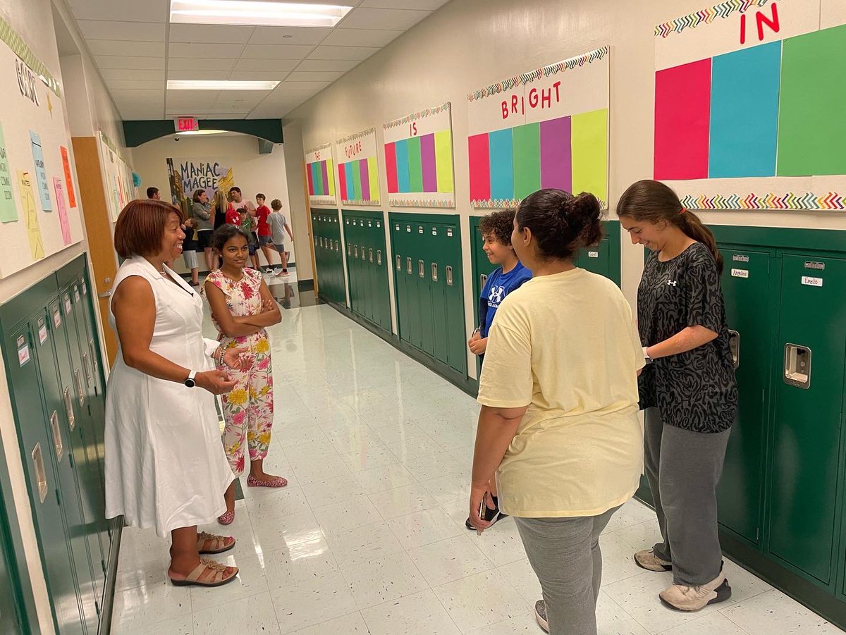 mtlsdhoover's tweet photo. Our hallways were filled with excitement, smiles, and #lebopride as we welcomed our #HAWKSOME students and families back to HES at last night’s Meet &amp; Greet! We can’t wait for Monday—together, we’re going to make this our #bestyearyet! 📚✏️✂️📓 https://t.co/q1MDQL34zB