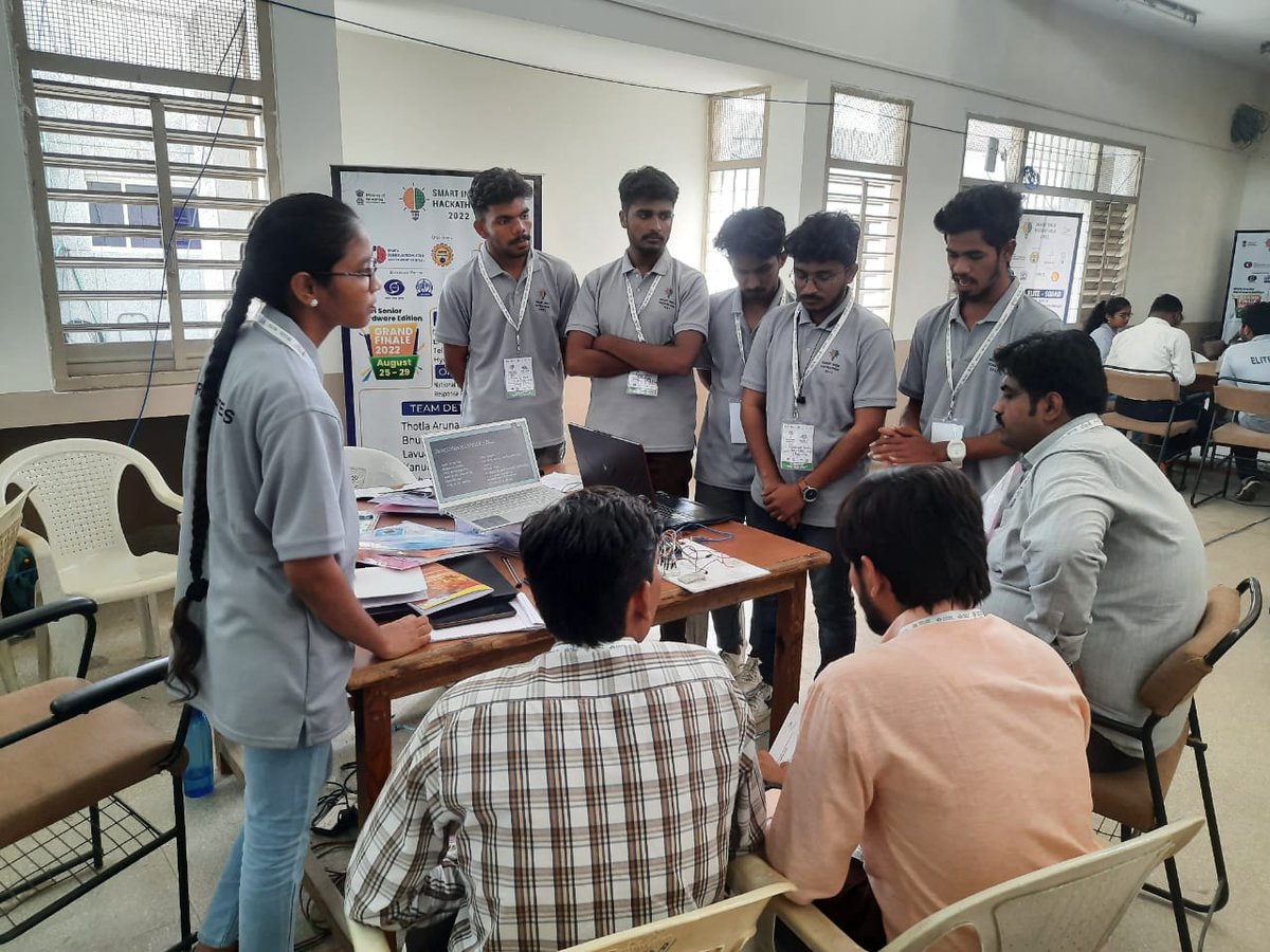 SanjayK19164430's tweet photo. Day2 .... first round of evaluation done
#SIH2022 #InnovationSeAtmanirbharBharat
#PMOIndia #teamfirefighter
@vivek_21054286 @Ibrahim921818 @MRCET_online @Vennamg
@AbimnyuSrinivas @Arusha_aru2022 https://t.co/qZgAGmNOdV