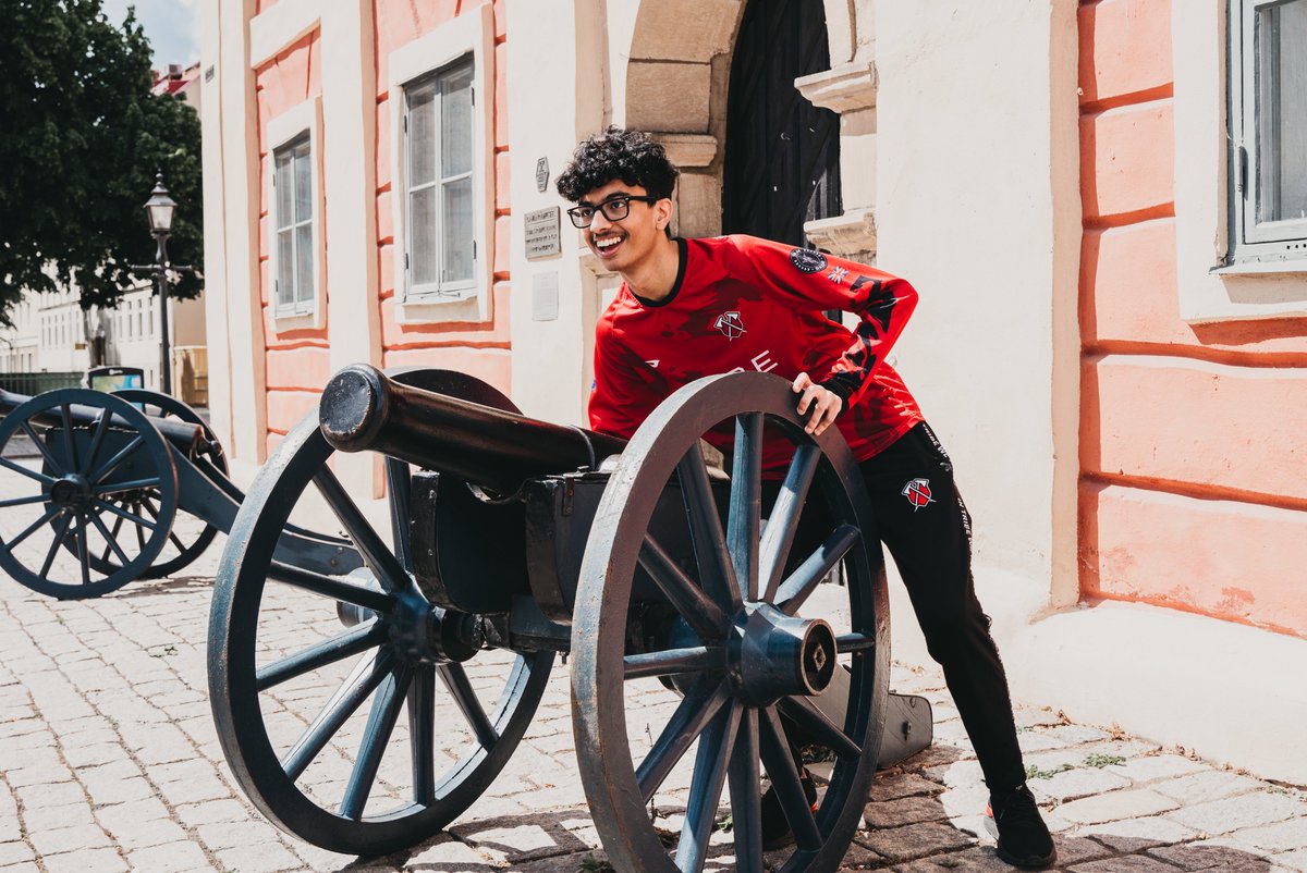 Brawl_esports's tweet photo. This August with #BrawlAroundTheWorld we have @TribeGaming EU hopping in! ✈️

Miss seeing you at MSI 🥺

Looking good, Gentlemen 🕺 https://t.co/7mBf0qxEbm
